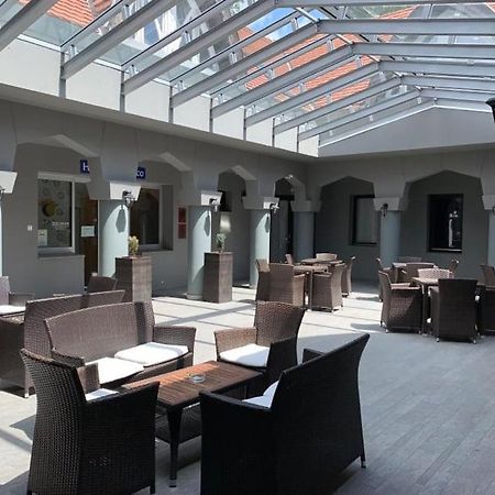 Hotel Zodiaco Сексард Экстерьер фото